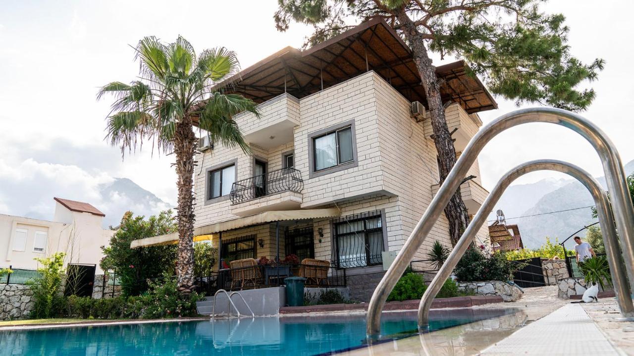 קמר Spacious Villa With Sea And Mountain View מראה חיצוני תמונה
